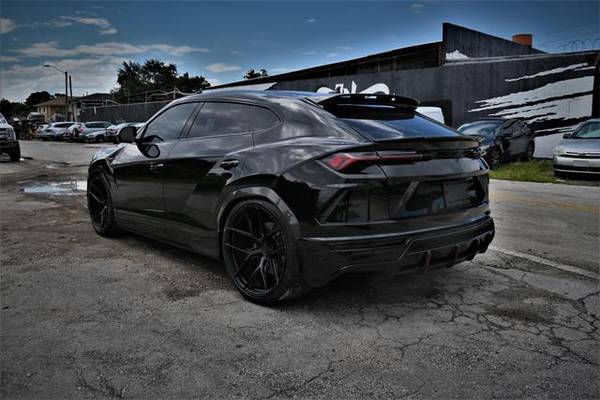 2019 Lamborghini Urus - Call Now! - $144950.00 (Miami, FL)