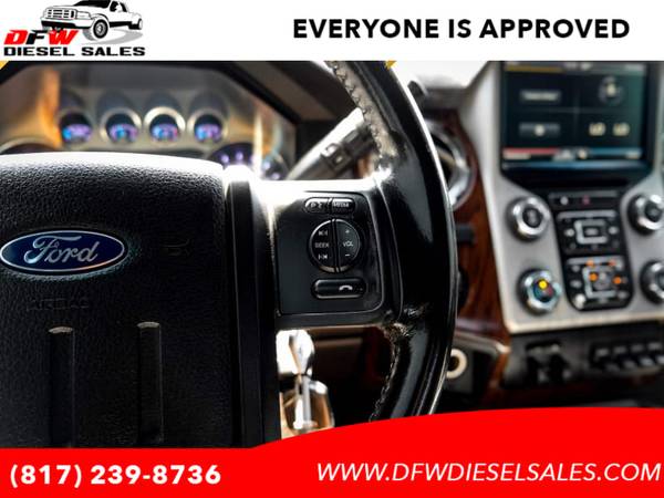 2015 Ford F 250 4WD Crew Cab Lariat DIESEL SUPER NICE TRUCK !! with - $30,995 (dallas / fort worth)