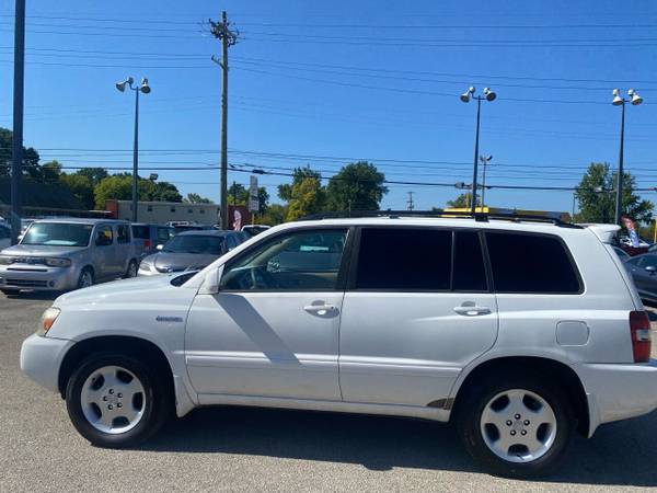 2004 Toyota Highlander Limited AWD 4dr SUV w/3rd Row - $6,495 (_Toyota_ _Highlander_ _SUV_)