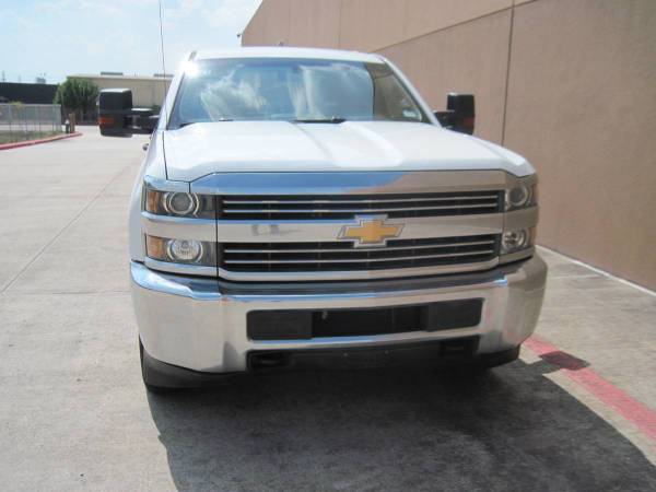 2018  Silverado Crew cab 6.0L  Automatic LONG BASE 4X4 Well Maintained - $27,850 (woodlands)