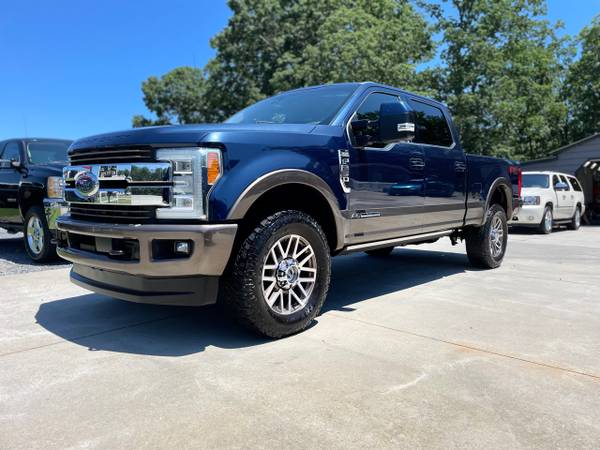 2017 Ford F-250 King Ranch - $57,900 (WE DELIVER ANYWHERE)