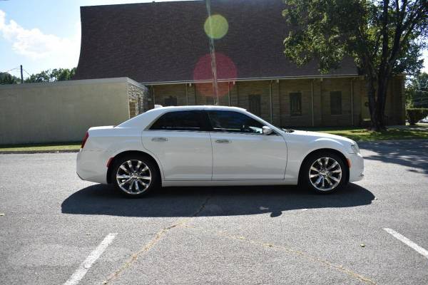 2015 Chrysler 300 C Platinum 4dr Sedan - $16,990 (+ Alpha Motors TN)