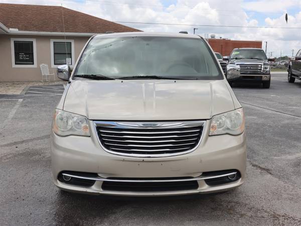 2012 Chrysler Town  Country 4dr Wgn Touring-L - $11,499 (Plant City, FL)