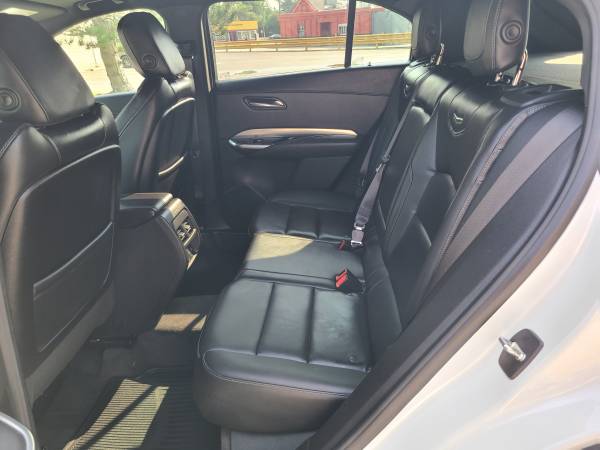 2021 Cadillac XT4 Premium Luxury AWD - $27,900 (Redford)