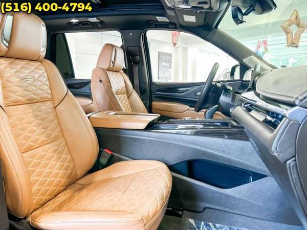 2022 Cadillac Escalade 4WD 4dr Premium Luxury SUV (Franklin Square)