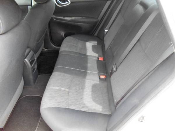 2014 Nissan Sentra SV (38 mpg. hwy.)(automatic) - $7,995 (Roanoke)