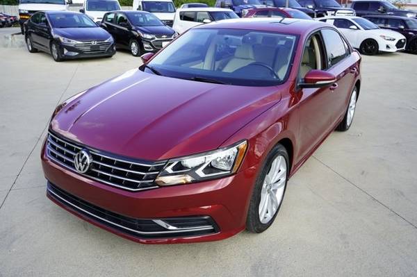 2012 Volkswagen Jetta Sedan SE PZEV - $10,999