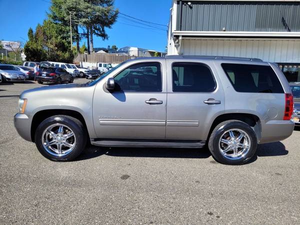 2009 Chevrolet Tahoe LT LT*PREMIUM WHEELS*LOCAL VEHICLE*CLEAN CARFAX - $11,499 (Get Approved Today!!! 6.99% on OAC)