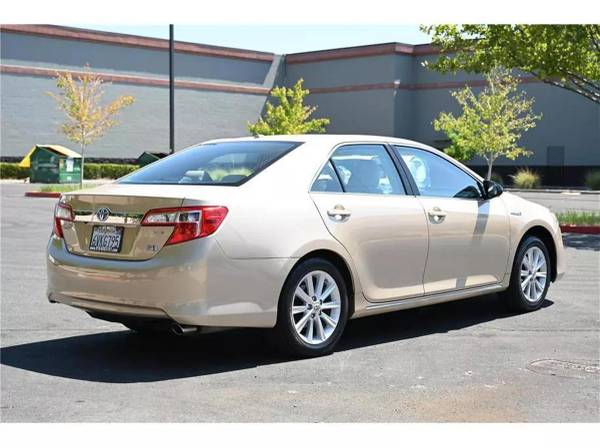 2012 Toyota Camry LE Hybrid Sedan 4D - Financing For Most Credit Situations! - $17,444 (+ A1 AUTO WHOLESALE)