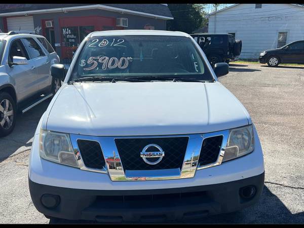 2012 Nissan Frontier SV I4 King Cab 2WD - $5,900 (Dexter, MO)