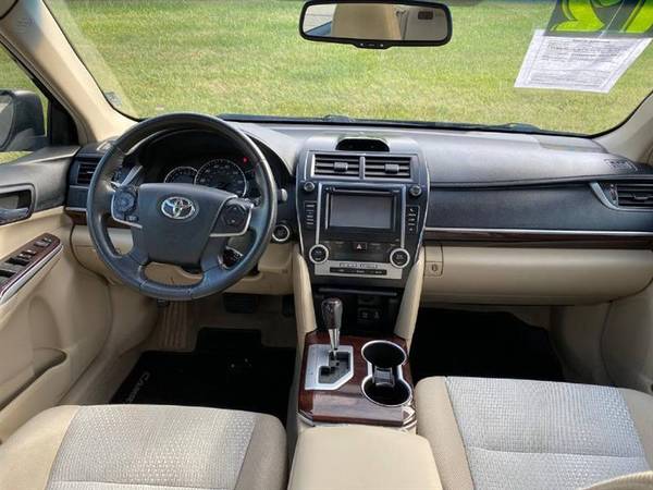 2012 Toyota Camry XLE - $11,900 (Lexington, Kentucky)