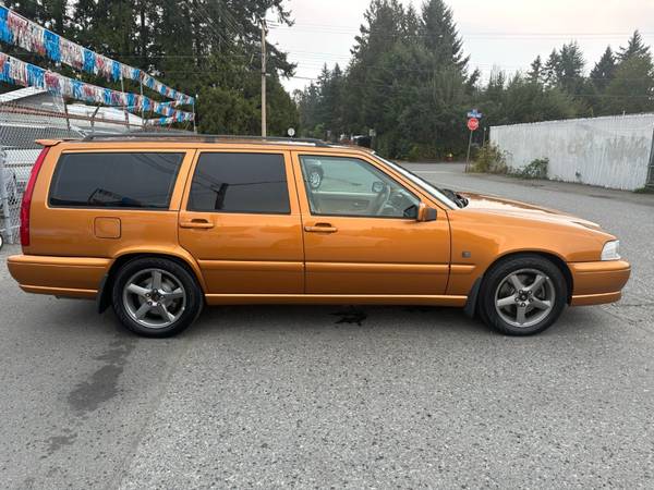 1998 Volvo V70R AWD - Saffron - $21,995