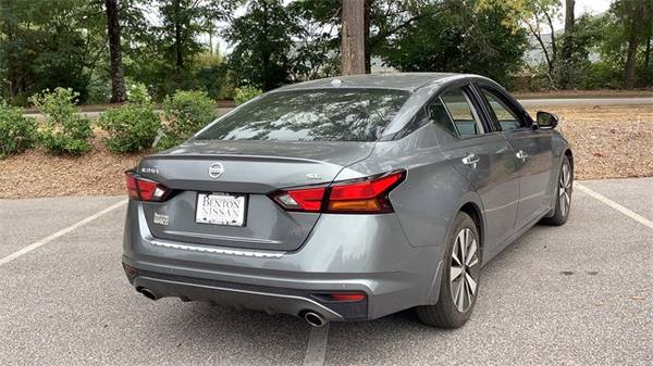 2021 Nissan Altima FWD 4D Sedan / Sedan 2.5 SL (call 205-974-0467)