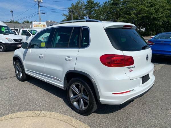 2017 Volkswagen Tiguan 2.0T Sport 4Motion AWD 4dr SUV - $16995.00 (https://www.capecodcarz.com/)