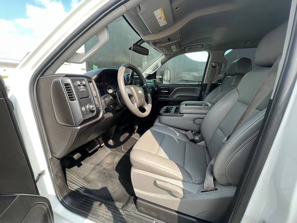 2015 CHEVORLET SILVERADO 2500HD 4X4 CREW CAB LONG BED 6.0 LITER V8 - $21,988 (Murfreesboro)