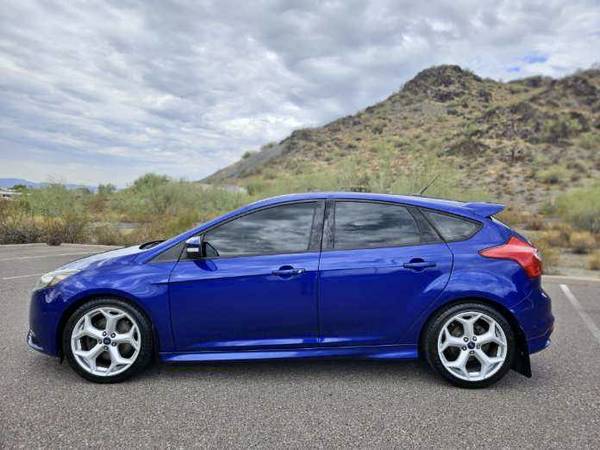 ** 2013 Ford Focus ST * Leather, Sunroof, Navigation * Low 95K Miles * - $10,450 (** J & M IMPORTS, PHOENIX **)