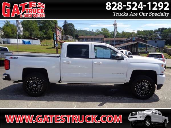 2018 Chevrolet Silverado 1500 Crew Cab 4WD V8 LT Z71 70K Miles *White* - $39,995 (Franklin, North Carolina)