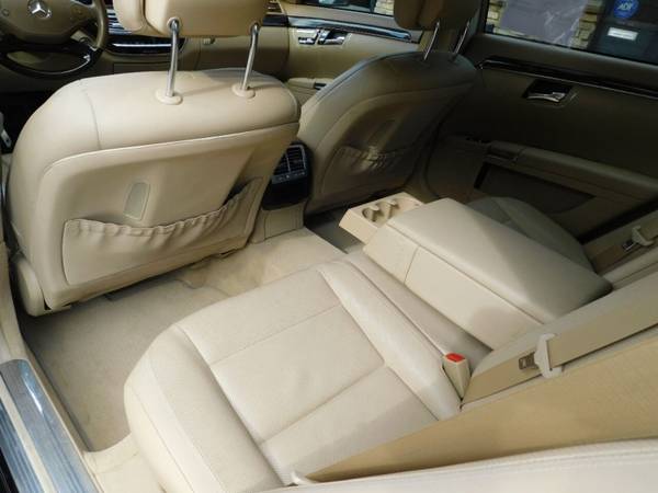 2012 Mercedes-Benz S-Class S 350 BlueTEC 4MATIC AWD 4dr Sedan with - $17,990 (MACROCAR SALES)