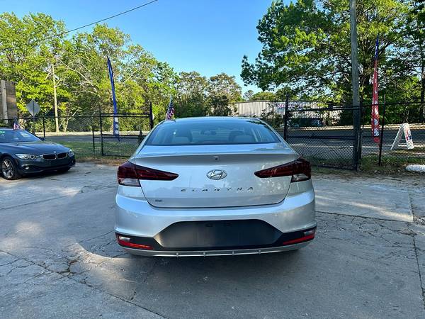 2019 Hyundai Elantra SE PRICED TO SELL! - $15,999 (2604 Teletec Plaza Rd. Wake Forest, NC 27587)