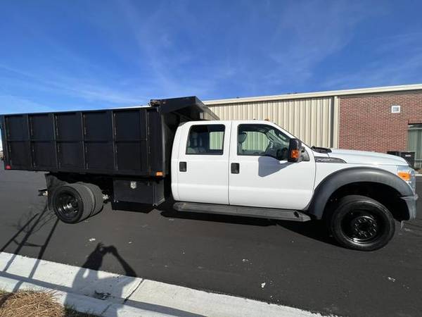 2016 Ford F450 Super Duty Crew Cab & Chassis - Financing Available!