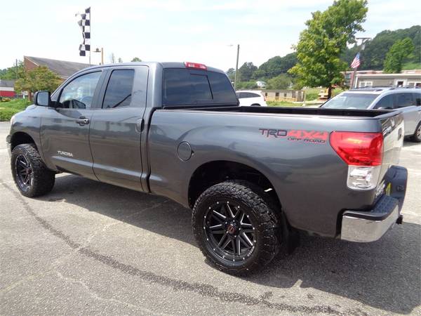 2012 Toyota Tundra Doublecab 4WD V8 SR5 TRD *Gray* - $22,995 (Franklin, North Carolina)