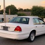 2001 Ford Crown Victoria - Financing Available! - $5950.00