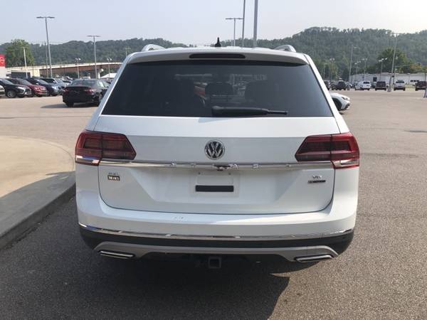 Used 2018 Volkswagen Atlas AWD 4D Sport Utility / SUV SEL Premium (call 304-449-5365)