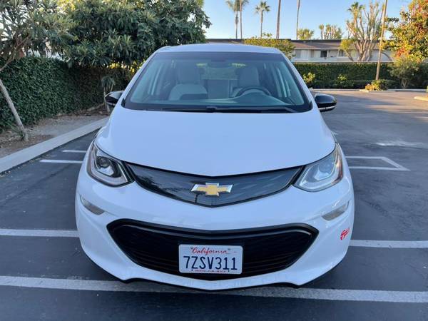 2017 Chevrolet Chevy Bolt EV 5dr HB LT Hablamos Espol!!! - $18,988 (+ OC Cars and Credit - All Credit Drives Tod)