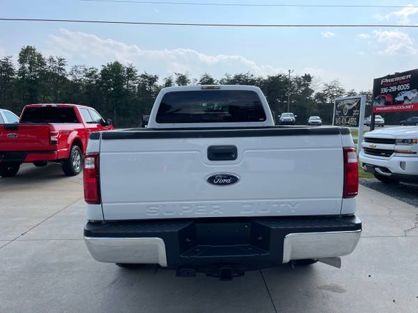 2015 Ford F-250 XLT SuperCab 4WD - $29,900 (WE DELIVER ANYWHERE)
