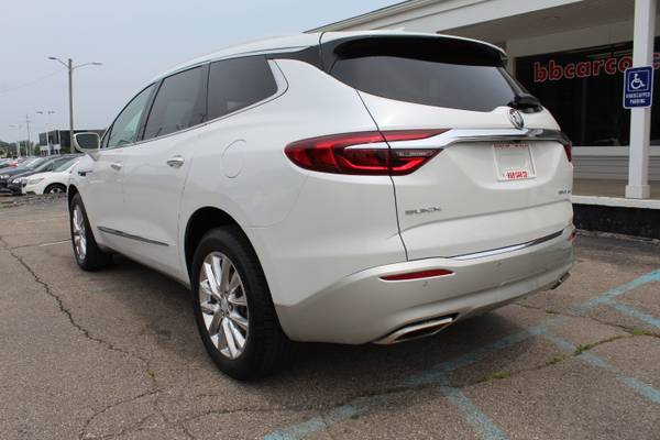 2018 Buick Enclave Premium *LOADED* - $22,995 (Clinton Township)