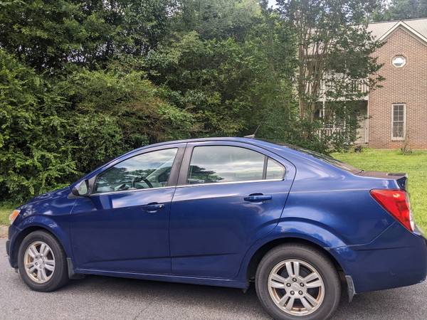 ONLY 29,300 ORIGINAL MILES-WELL KEPT-NO ACCIDENTS-CHEVY SONIC- 35+ MPG - $7,500 (Powder Springs)