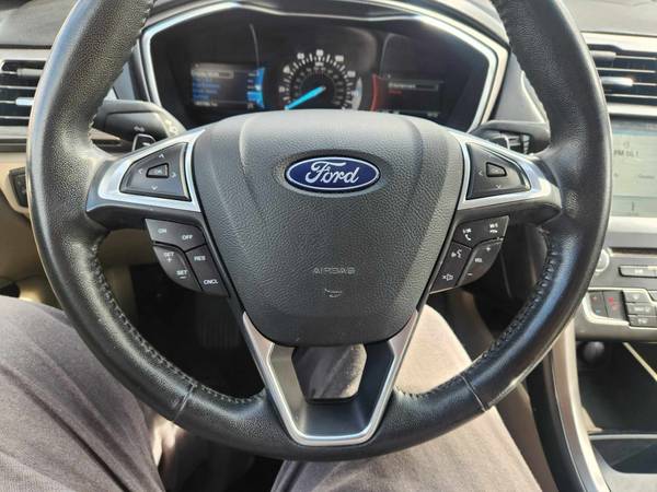 2018 Ford Fusion SE w/ONly 60k! Loaded! - $12,900 (lansing)