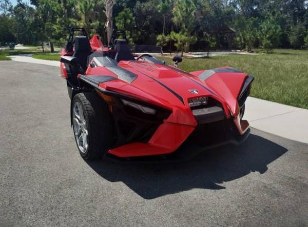 2021 Polaris SLINGSHOT SL AUTOMATIC RUNS GREAT FREE SHIPPING IN FLORIDA SL - $20,995 (+ Gulf Coast Auto Brokers)