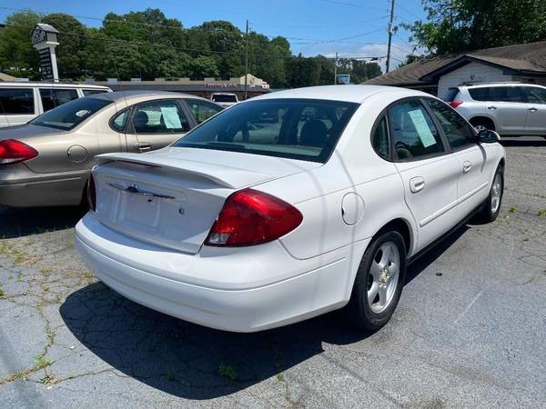 2002 Ford Taurus SES 4dr Sedan - DWN PAYMENT LOW AS $500! - $5,480 (+ VIEW OUR FULL INVENTORY | www.actionnowauto.net)
