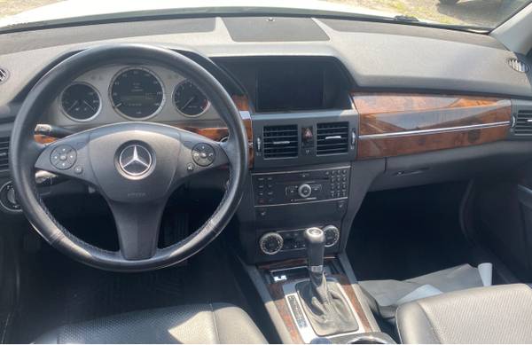 2010 Mercedes-Benz GLK-Class 4MATIC 4dr GLK 350 - $8,395 (pennsauken)