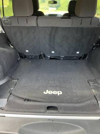2013 Jeep Wrangler Unlimited Sport Freedom Edition Sport Utility 4D - $20900.00 (Newnan)