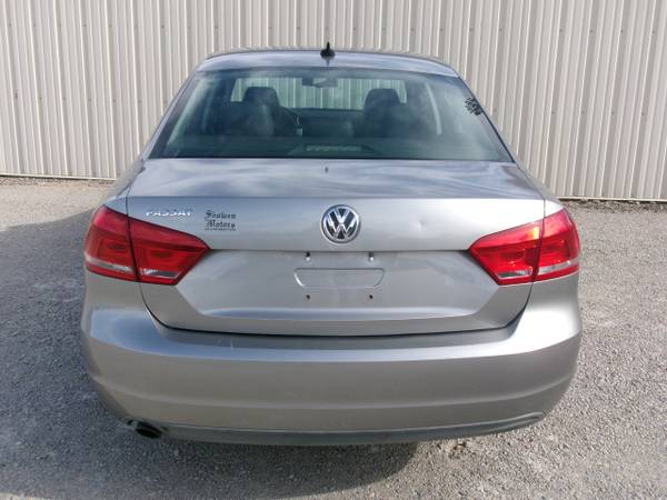 2013 Volkswagen Passat 2.5L SE AT - $4,900 (Wilmington)