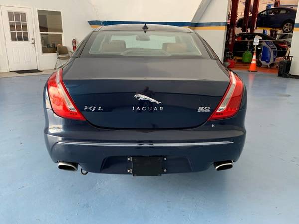 2013 Jaguar XJ XJL Portfolio AWD - $17,500