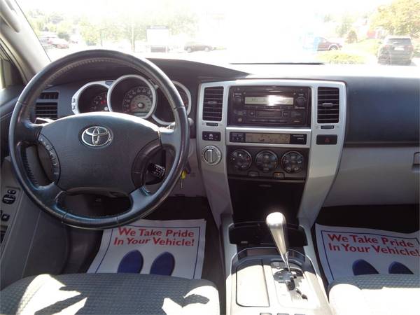 2005 Toyota 4Runner Sport Edition 4WD 4.7L V8 *White* - $12,995 (Franklin, North Carolina)