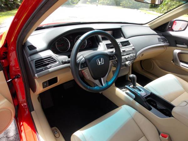 2010 Honda Accord Cpe 2dr I4 Auto EX-L - $13,790 (Vero beach)