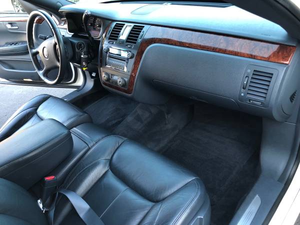 2010 Cadillac DTS Pro Coachbuilder Limo White/Black Auto 23K Miles!!! - $15,900 (albany / el cerrito)