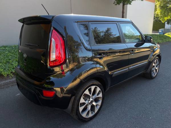 2013 KIA SOUL 5DR WAGON/CLEAN TITLE AND CARFAX - $8,995