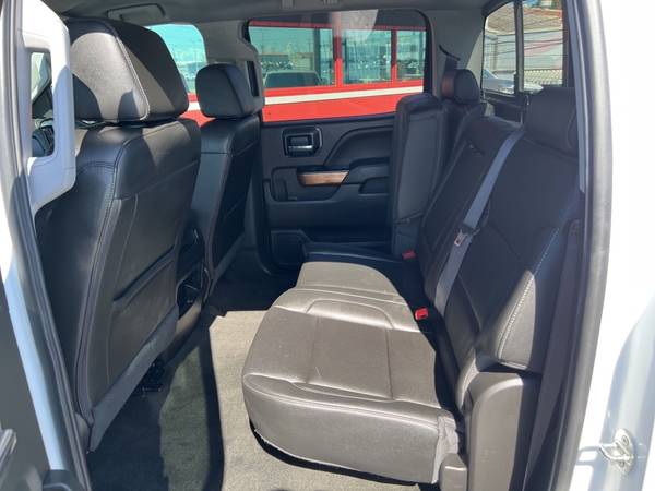 2017 Chevrolet Silverado 1500 LTZ Crew Cab 4WD - $28,955 (569 New Circle Rd, Lexington, KY)
