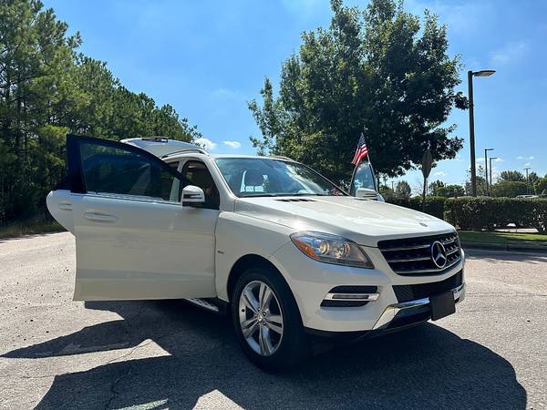 2012 Mercedes-Benz ML 350 BlueTEC PRICED TO SELL! - $13,999 (2604 Teletec Plaza Rd. Wake Forest, NC 27587)