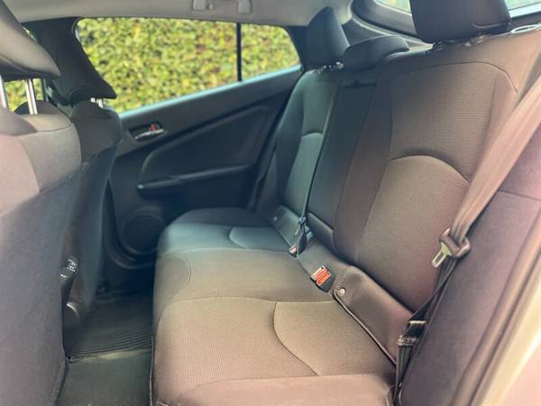 2022 Toyota Prius L Eco - $20,995 (1055 East Walnut st Pasadena Ca 91106)