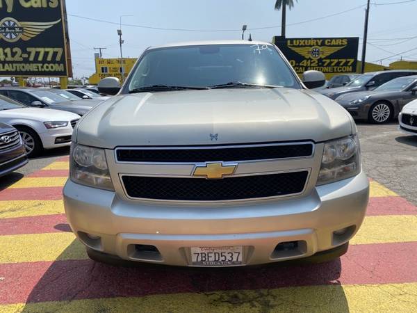 2013 Chevy Chevrolet Suburban LS suv Champagne Silver Metallic - $12,999 (CALL 562-614-0130 FOR AVAILABILITY)