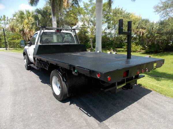 2006 Ford Super Duty F-450 DRW Reg Cab 141 WB 60 CA XL - $15,990 (Vero beach)