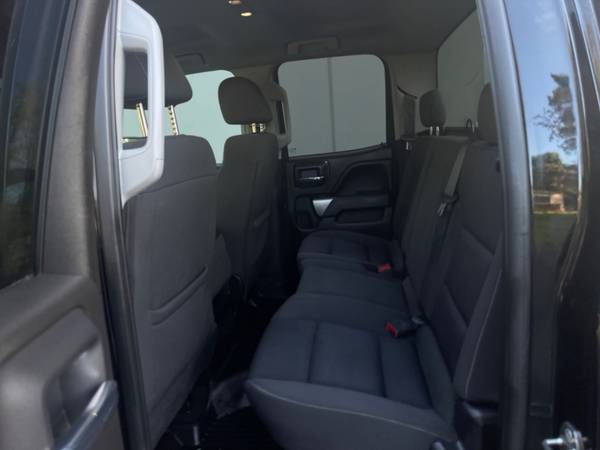 2019 CHEVROLET SILVERADO 1500 LD 4WD DOUBLE CAB LT/CLEAN CARFAX - $25,995