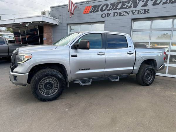 2014 Toyota Tundra SR5 CrewMax 4WD 2" Lifted Backup Camera Clean Title - $25,999 (Englewood)