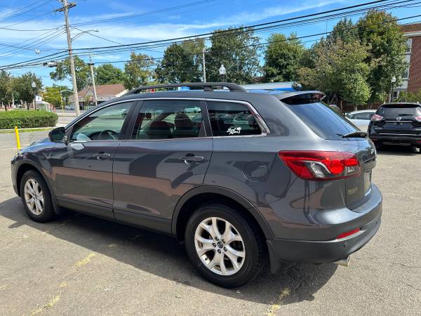 2013 Mazda CX-9 Touring, Clean Title, 3rd Row, v6, Mint, Leather! - $9,500 (Bridgeport CT)